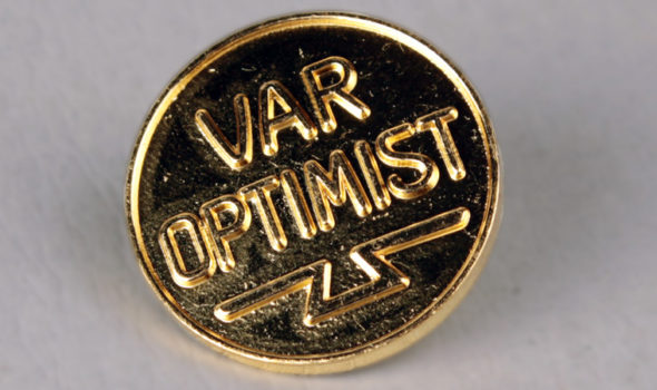 Optimistnål, nyproducerad. Foto från Centrum för Näringslivshistoria:s arkiv.